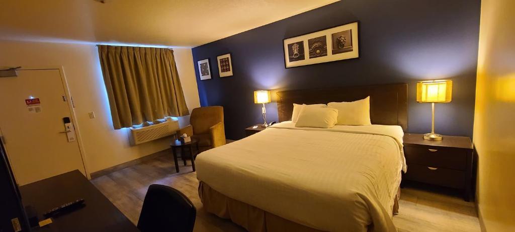 Empire Inn & Suites Penhold Buitenkant foto