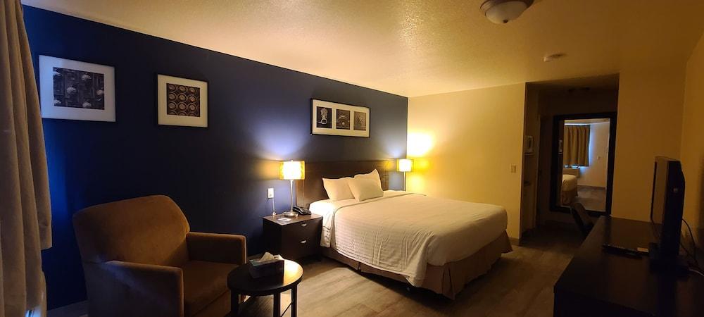 Empire Inn & Suites Penhold Buitenkant foto