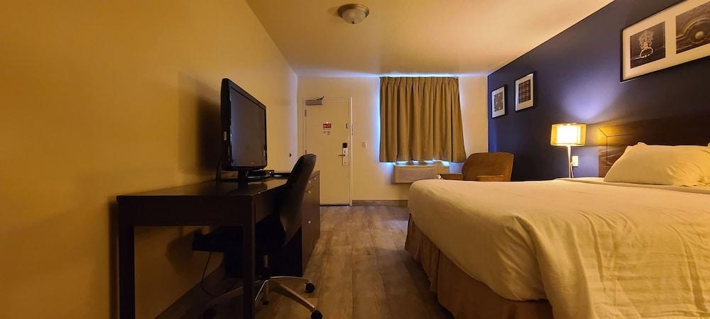 Empire Inn & Suites Penhold Buitenkant foto