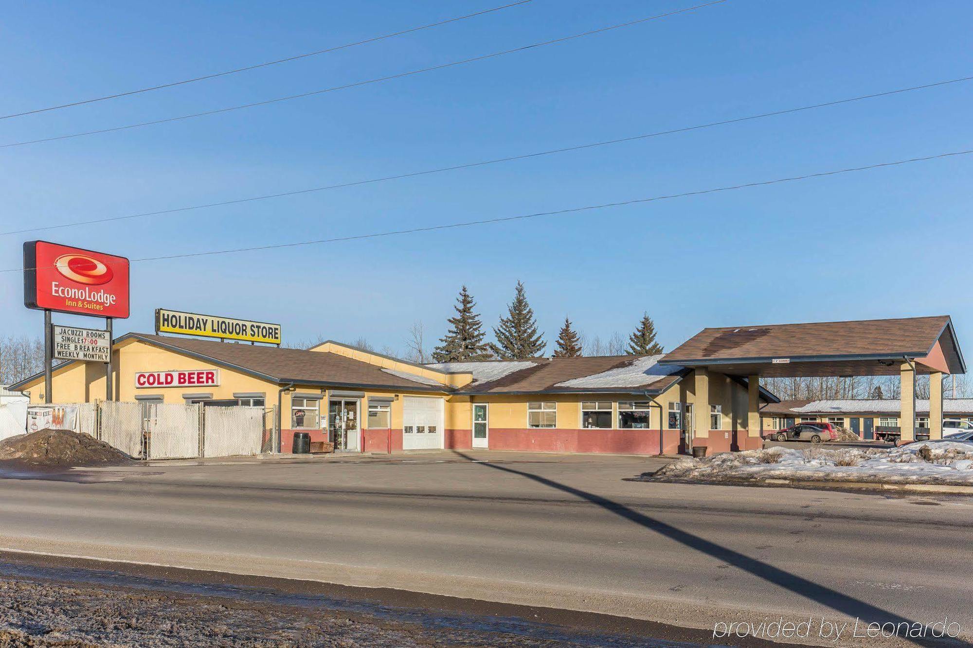 Empire Inn & Suites Penhold Buitenkant foto